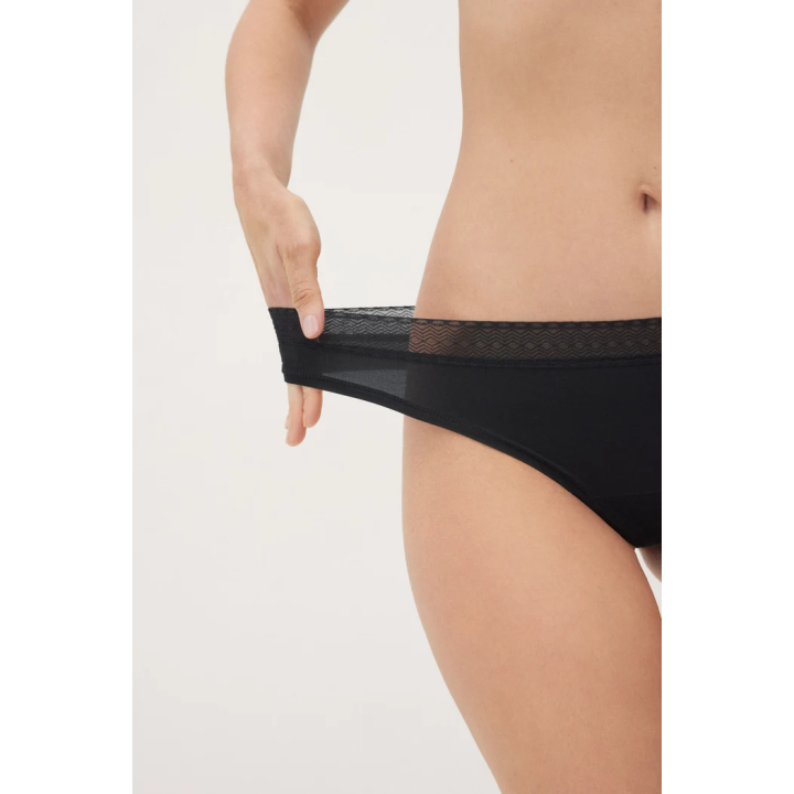Tanga adaptativa invisível com renda Ysabel Mora 19493