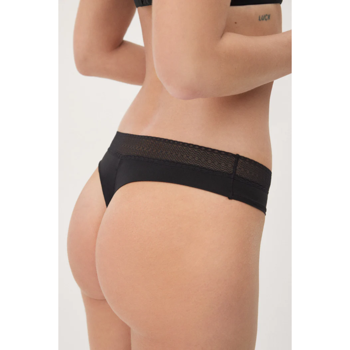 Tanga adaptativa invisível com renda Ysabel Mora 19493