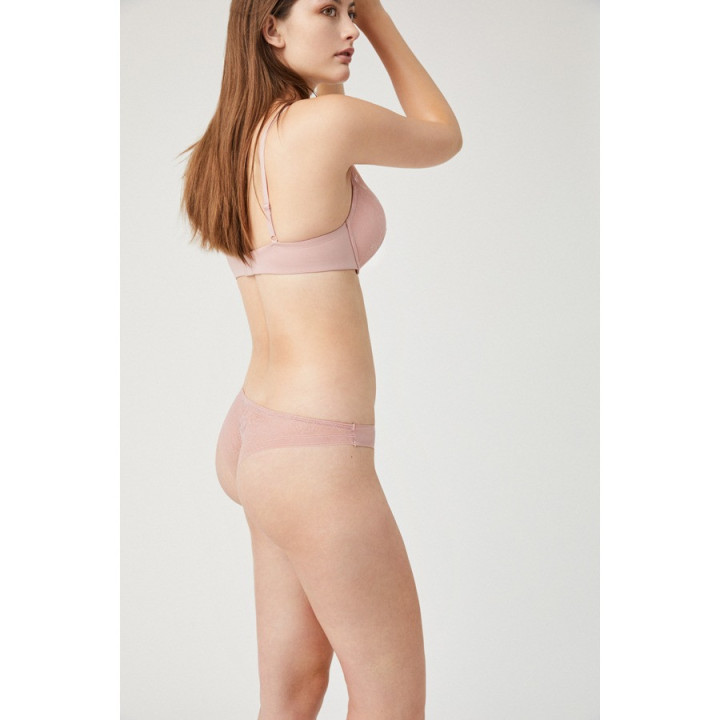 Ysabel Mora 19672 Cueca brasileira invisível com renda Special You