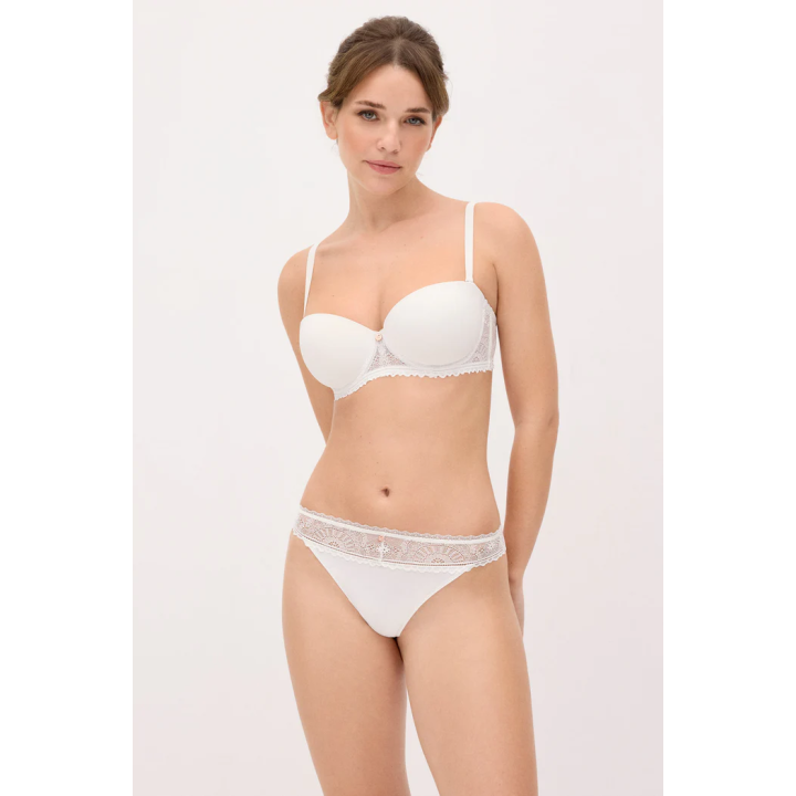 Ysabel Mora 10176 – Tanga de noiva em renda branca Bridal