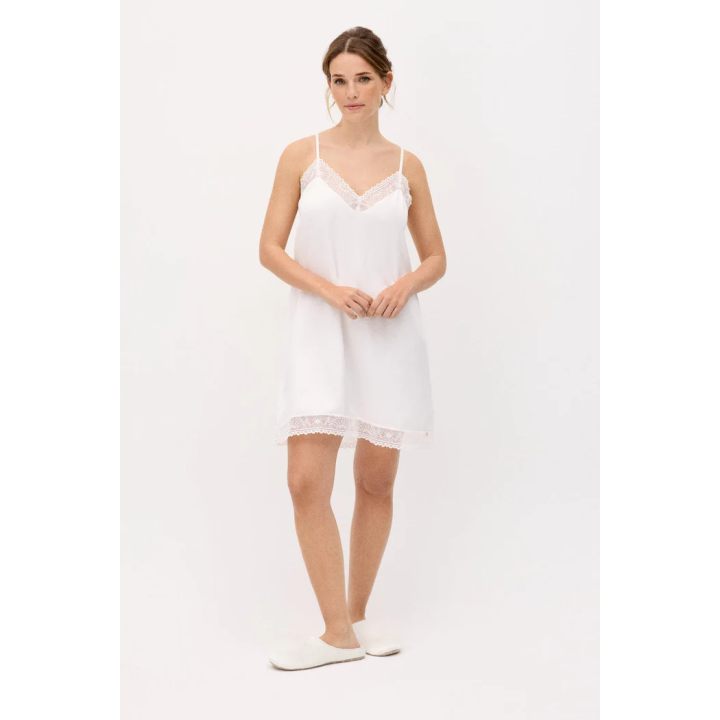Ysabel Mora 10180 – Camisa de Dormir de Noiva em Cetim com Renda