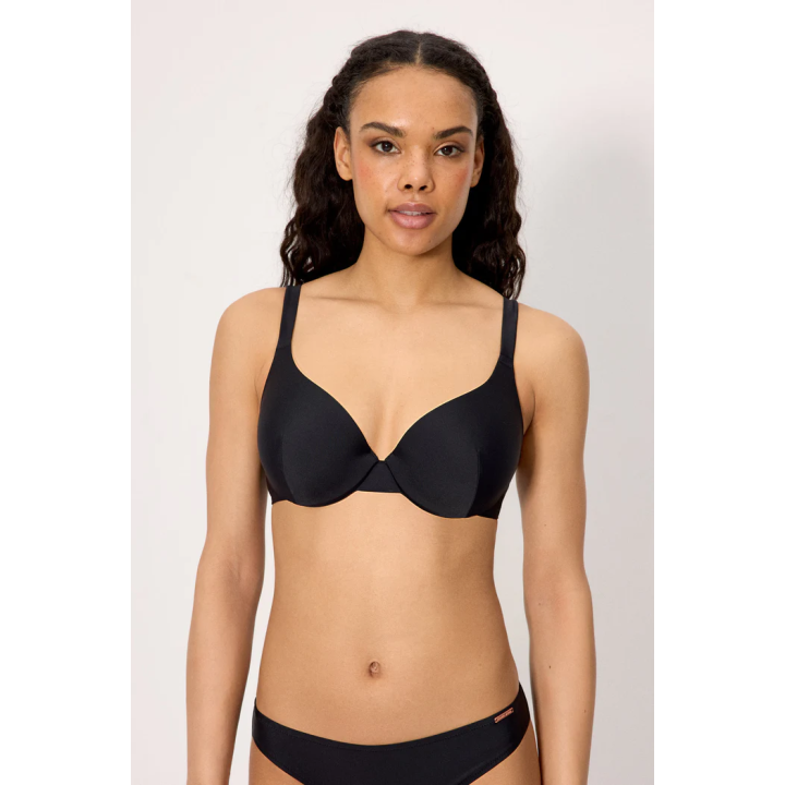 Top de bikini de praia com aro preto copa C Ysabel Mora 83306