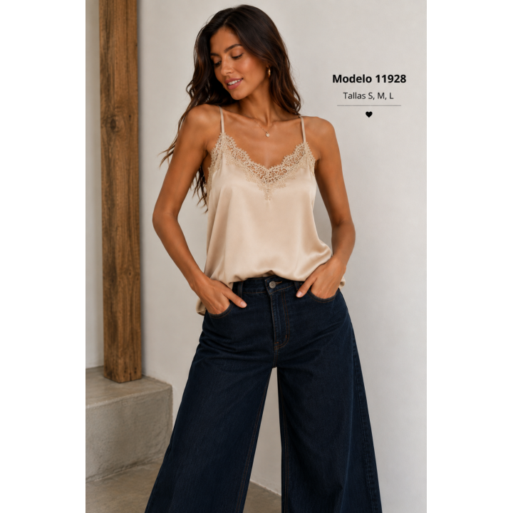 Top acetinado com renda e alças finas 11928